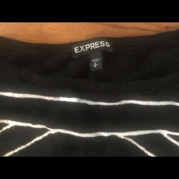 Express Sweater - Picture 4 of 4